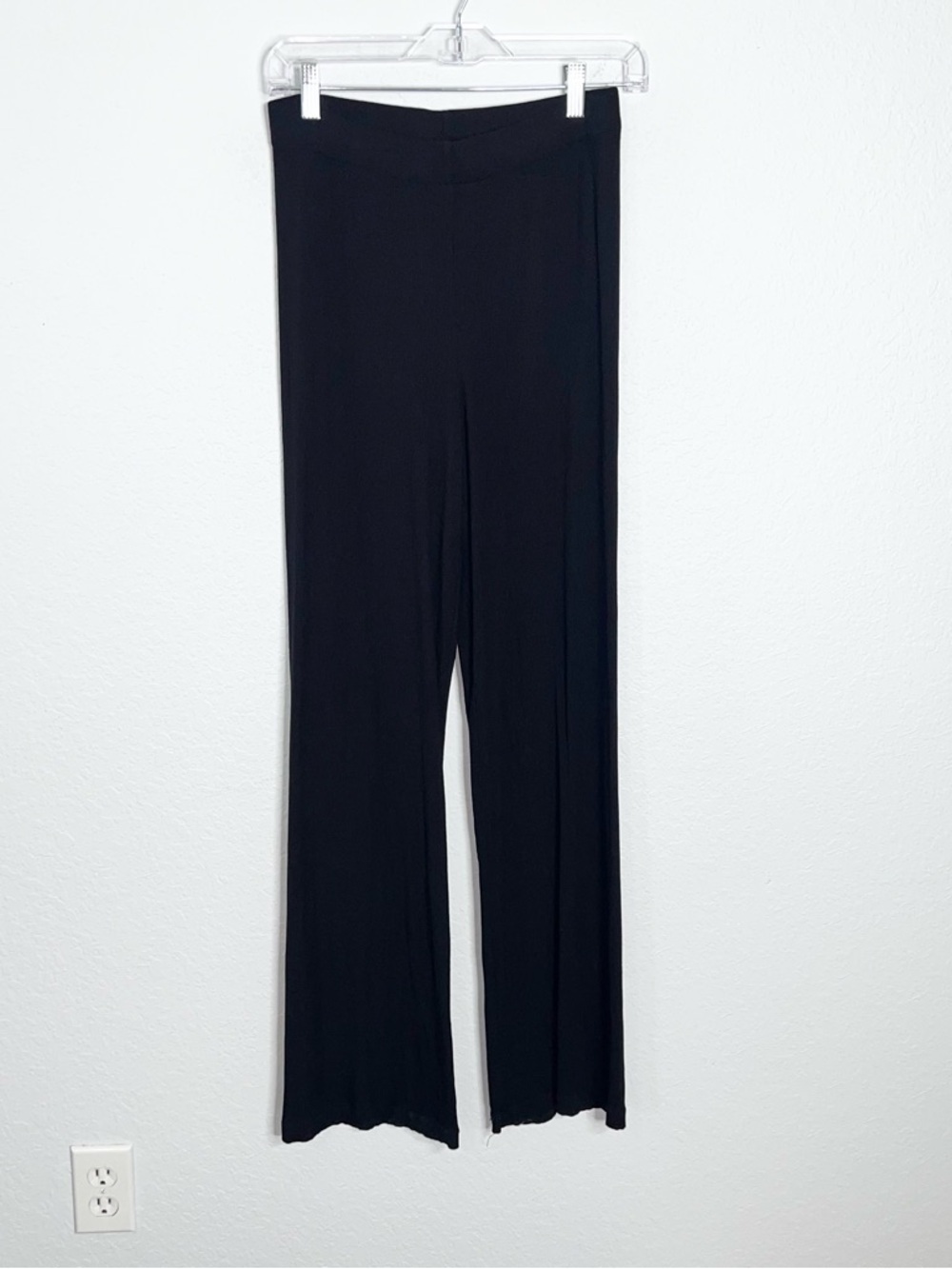 Skims flare Wide Leg Pants Women’s Small Lounge ribbed Soft Cozy pyjamacore L
